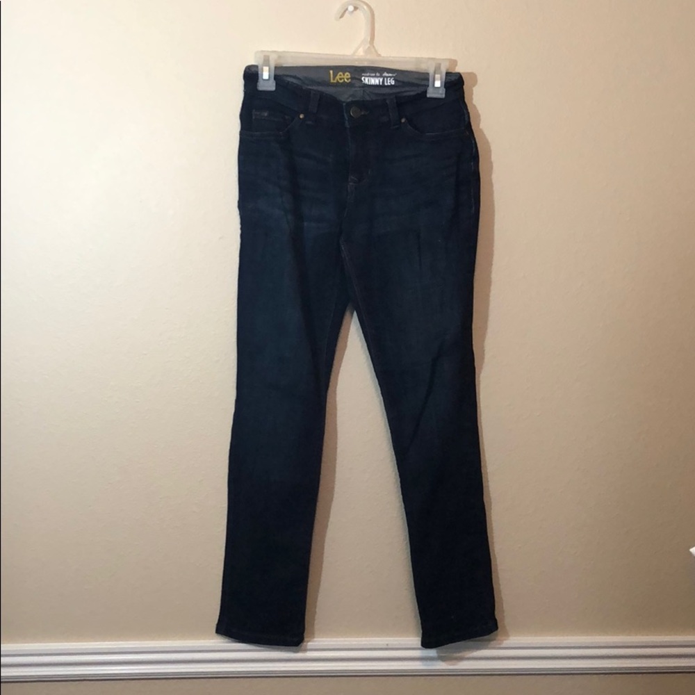 Dark skinny jeans